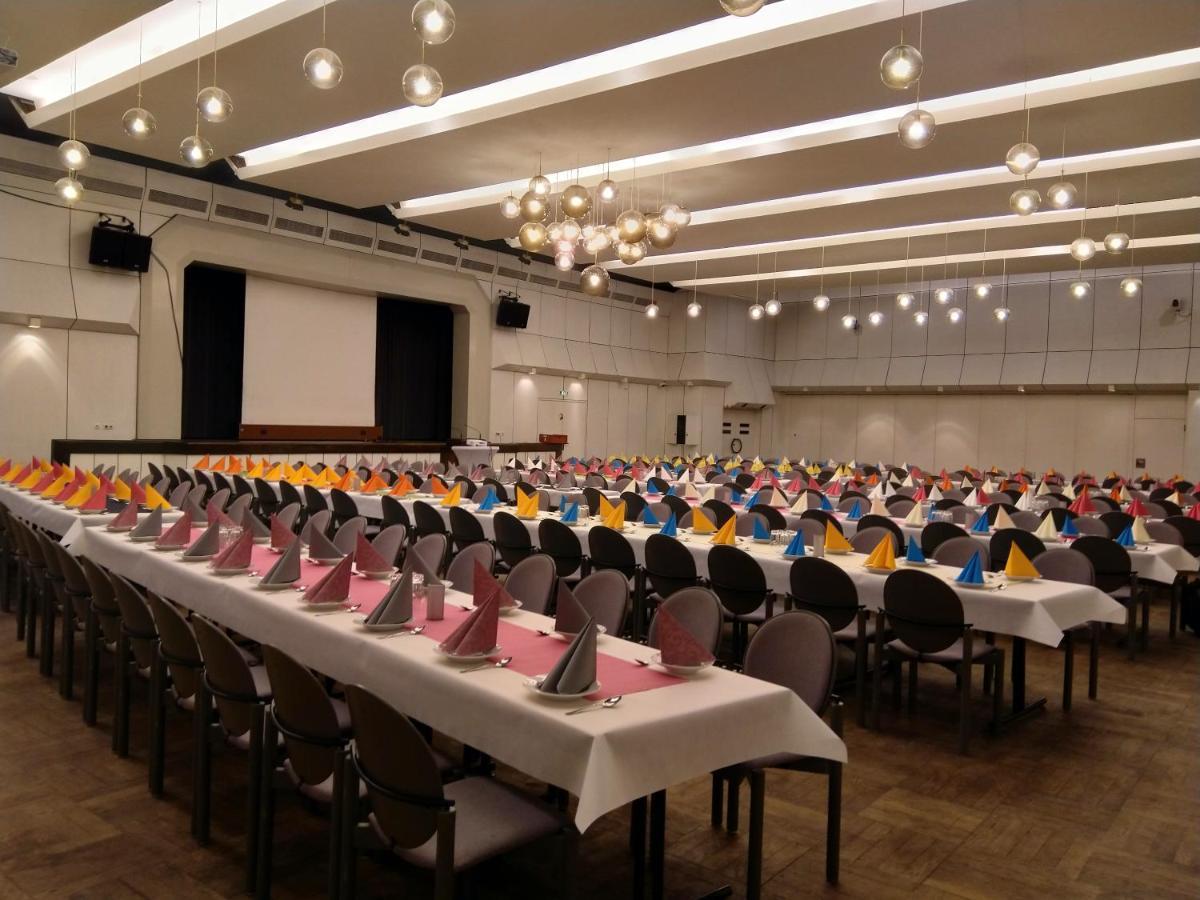 Hotel Stadthalle Uelzen Extérieur photo